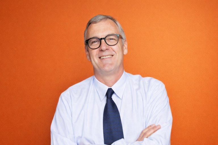 Nigel Sharrocks Biography: Career, Media Leadership, and Industry Influence